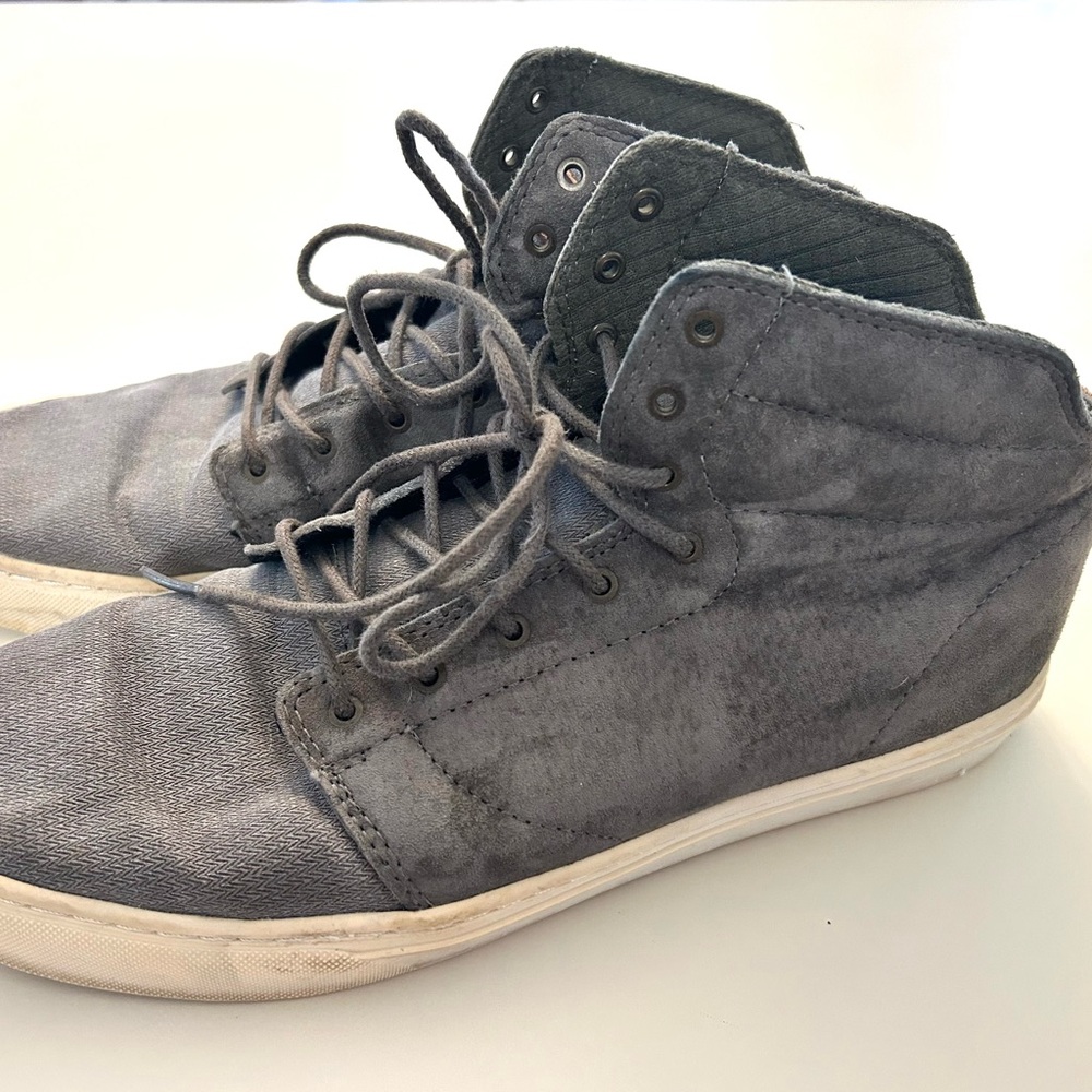 Van’s Off The Wall Gray High-Top Men's Sneakers size 10